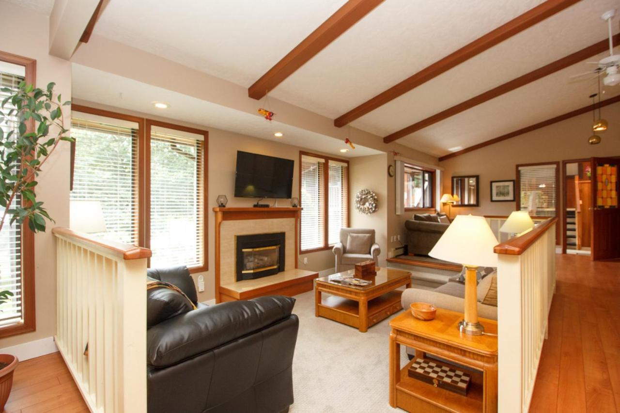 Coles Bay Vacation Retreat Villa North Saanich Exterior foto